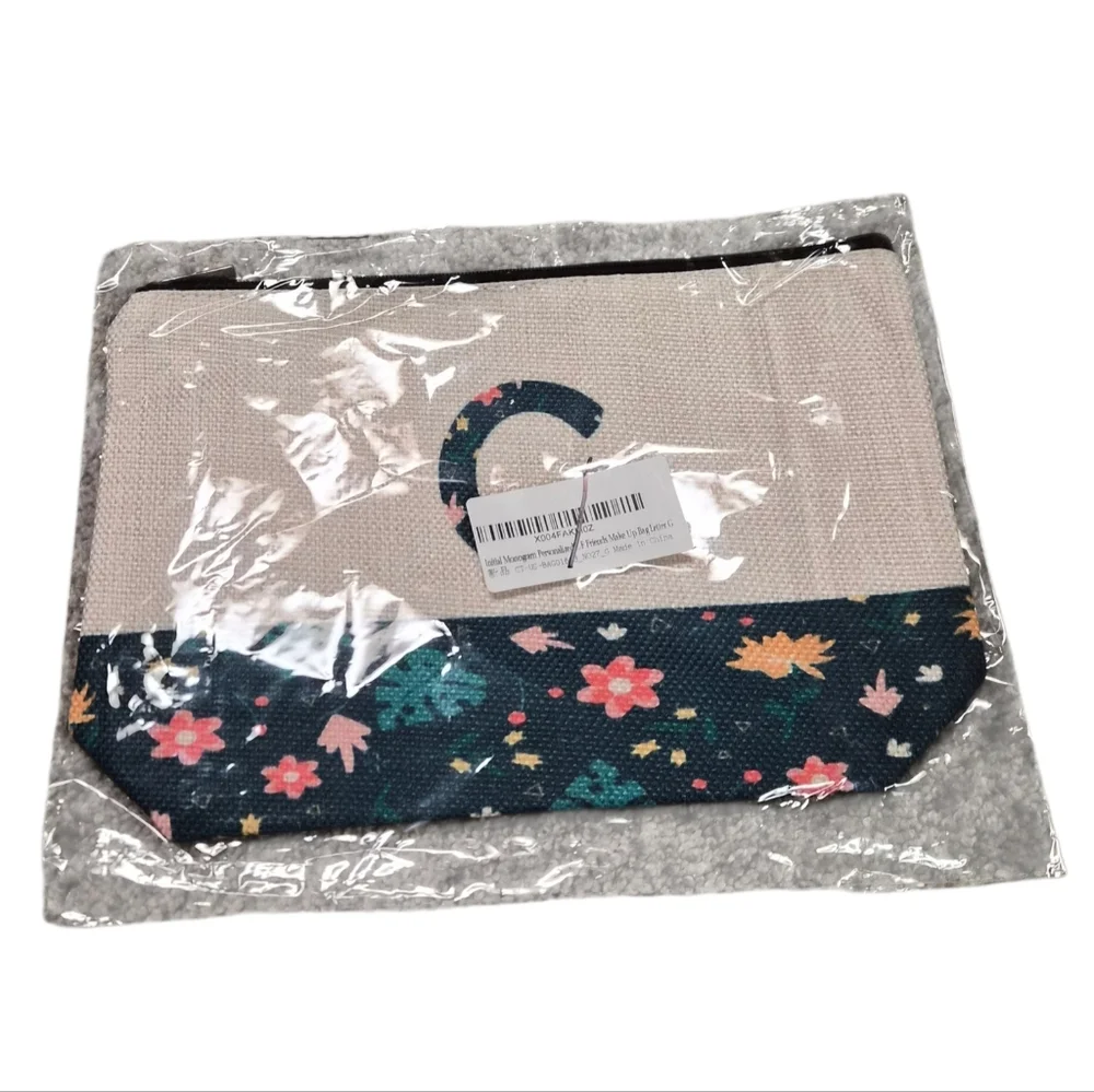 Initial G Canvas Zipper Pouch